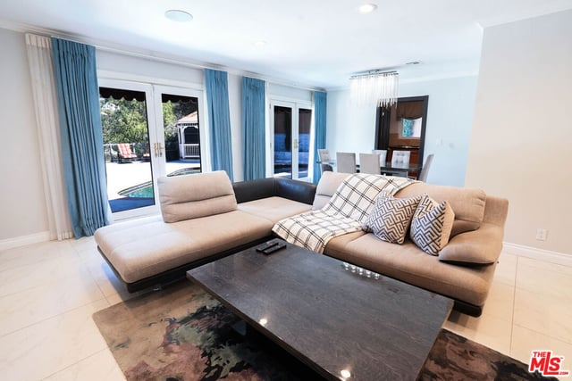 7796 Skyhill Drive, Los Angeles, CA 90068 — photo 6 of 37