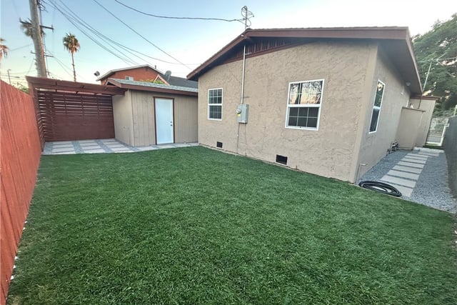 2412 Gale Avenue, Long Beach, CA 90810 — photo 15 of 17