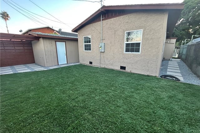 2412 Gale Avenue, Long Beach, CA 90810 — photo 16 of 17
