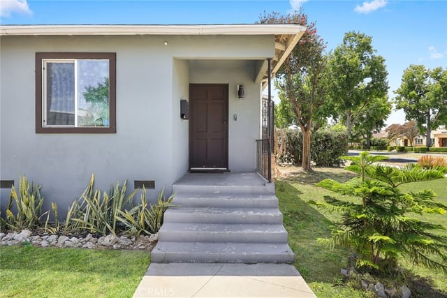 2500 Carlos St, Alhambra, CA 91803 — photo 6 of 38