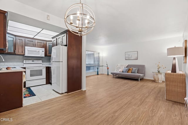 1015 N Michillinda Avenue 304, Pasadena, CA 91107 — photo 12 of 38