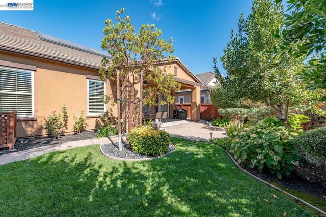 1033 Malbec Ln, Brentwood, CA 94513 — photo 32 of 93