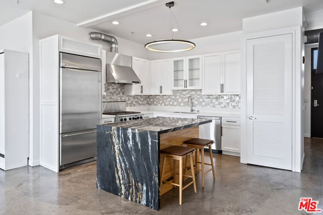 1544 12th Street 303, Santa Monica, CA 90401 — photo 2 of 26