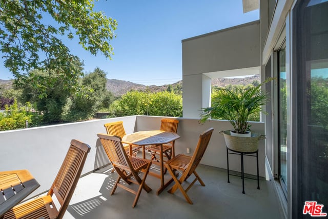 30047 Mulholland Highway, Agoura Hills, CA 91301 — photo 14 of 47
