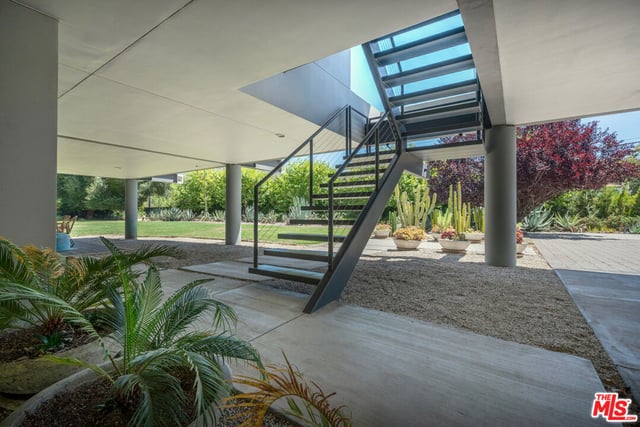 30047 Mulholland Highway, Agoura Hills, CA 91301 — photo 37 of 47