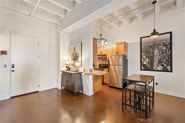 312 W 5th 707, Los Angeles, CA 90013 — photo 19 of 25