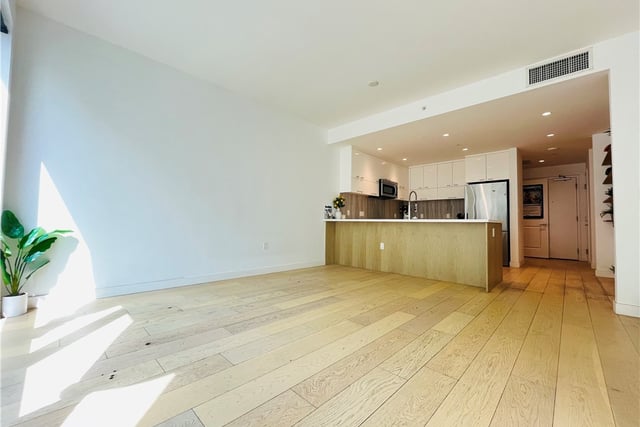 400 S Broadway 814, Los Angeles, CA 90013 — photo 13 of 19