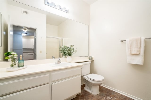 640 W 4th 315, Long Beach, CA 90802 — photo 18 of 25