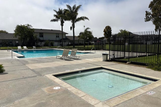 2304 Miramar Walk, Oxnard, CA 93035 — photo 25 of 32