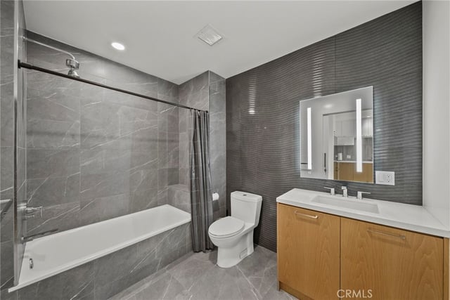 400 S Broadway 828, Los Angeles, CA 90013 — photo 10 of 30