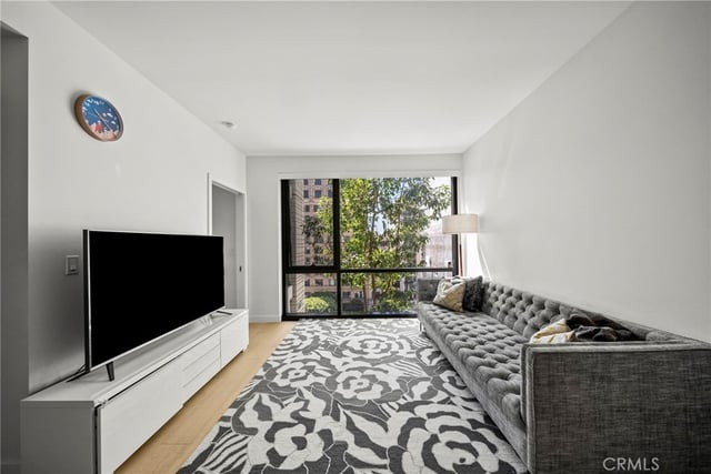 400 S Broadway 828, Los Angeles, CA 90013 — photo 11 of 30