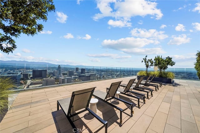 400 S Broadway 828, Los Angeles, CA 90013 — photo 20 of 30