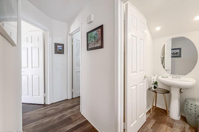 2037 Freesia Avenue, Simi Valley, CA 93063 — photo 13 of 31