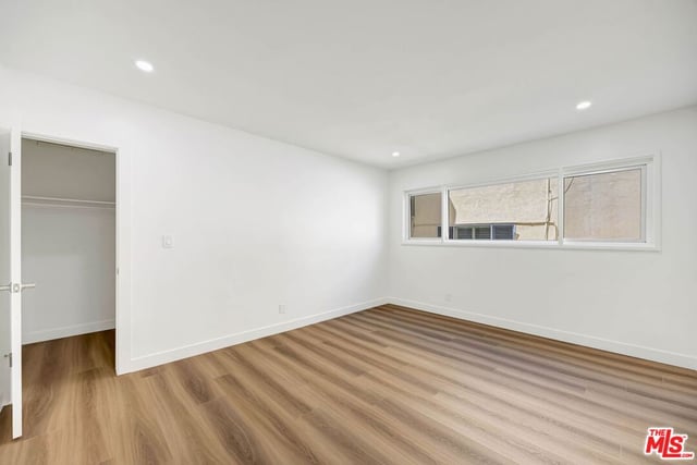 11970 Montana Avenue 110, Los Angeles, CA 90049 — photo 18 of 32