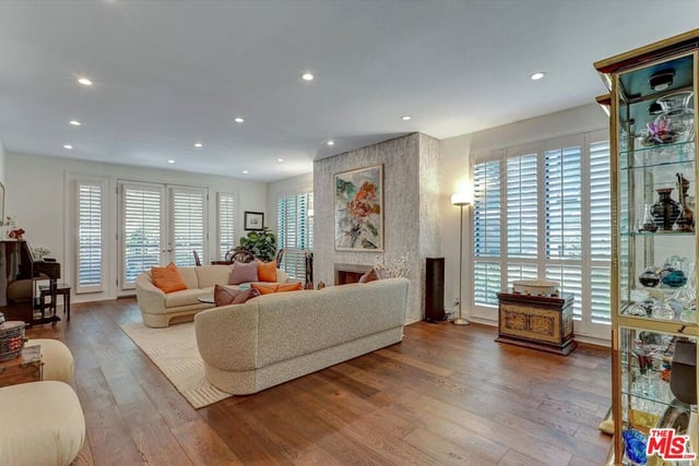 148 S Crescent Drive 101, Beverly Hills, CA 90212 — photo 5 of 48