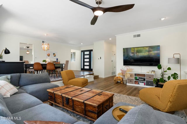 989 Calle Pinata, Thousand Oaks, CA 91360 — photo 9 of 49