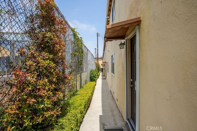 2516 Virginia E, Santa Monica, CA 90404 — photo 18 of 23
