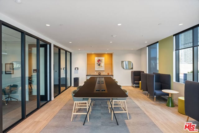 330 W 11th Street 104, Los Angeles, CA 90015 — photo 36 of 54