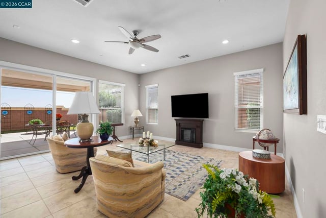 1605 Chianti Ln, Brentwood, CA 94513-5273 — photo 15 of 65