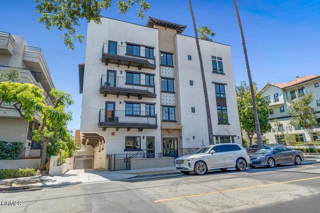 139 S Oak Knoll Avenue 402, Pasadena, CA 91101 — photo 25 of 35