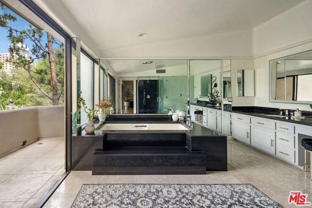 2184 Century Woods Way, Los Angeles, CA 90067 — photo 10 of 19