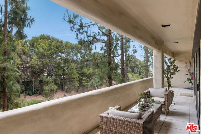2184 Century Woods Way, Los Angeles, CA 90067 — photo 4 of 19