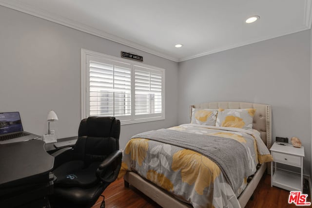 5215 White Oak Avenue 2, Los Angeles, CA 91316 — photo 20 of 33