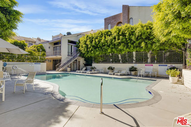 5215 White Oak Avenue 2, Los Angeles, CA 91316 — photo 27 of 33