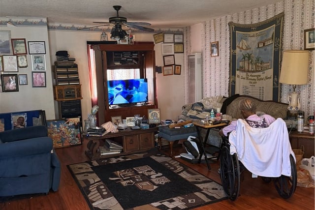 315 W 118th, Los Angeles, CA 90061 — photo 5 of 7