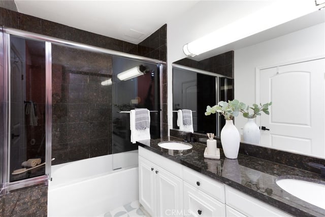 3750 Santa Rosalia Drive 207, Los Angeles, CA 90008 — photo 14 of 33