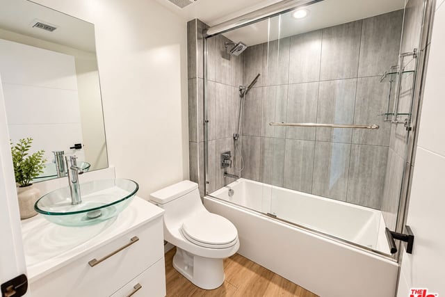 1434 N Poinsettia Place 101, Los Angeles, CA 90046 — photo 5 of 10