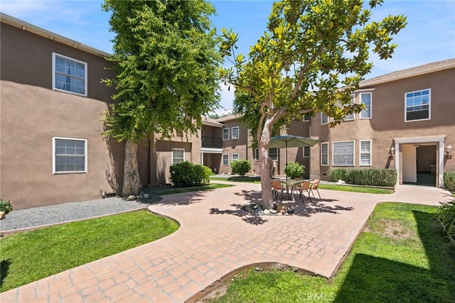 15034 1/4 Dickens, Sherman Oaks, CA 91403 — photo 17 of 19