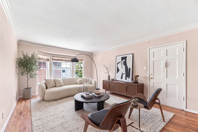 15034 1/4 Dickens, Sherman Oaks, CA 91403 — photo 6 of 19