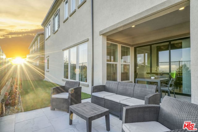 20818 W Bur Oak Circle, Porter Ranch, CA 91326 — photo 14 of 43