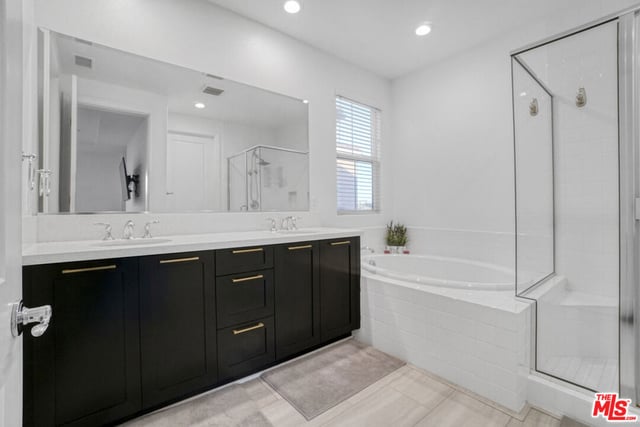 20818 W Bur Oak Circle, Porter Ranch, CA 91326 — photo 26 of 43
