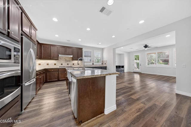 13907 Bear Fence Court, Moorpark, CA 93021 — photo 9 of 42