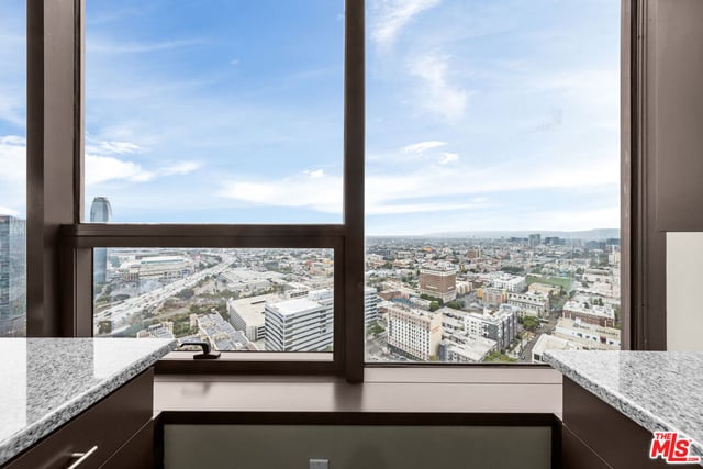 1100 Wilshire Boulevard 2411, Los Angeles, CA 90017 — photo 10 of 33