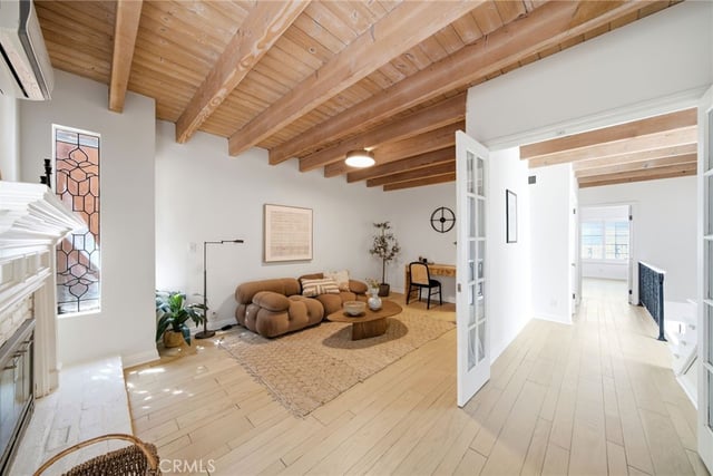 9624 Highland Gorge Drive, Beverly Hills, CA 90210 — photo 12 of 29