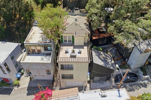 9624 Highland Gorge Drive, Beverly Hills, CA 90210 — photo 26 of 29