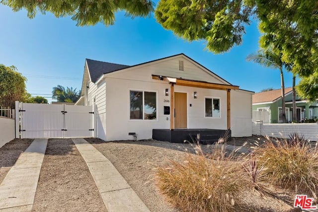 2616 W 73rd Street, Los Angeles, CA 90043 — photo 2 of 51