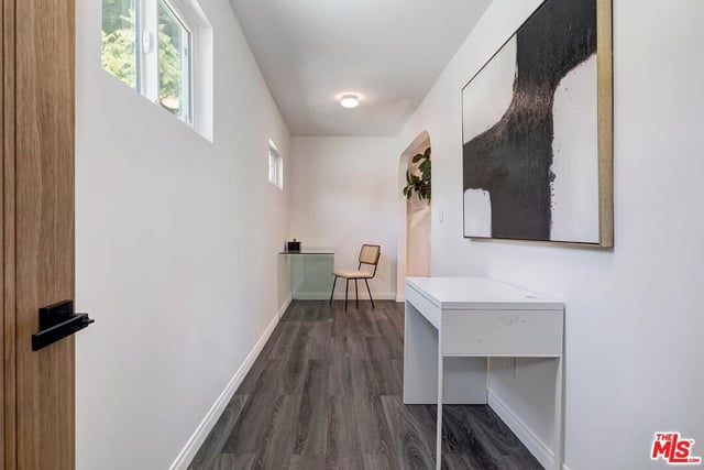 2616 W 73rd Street, Los Angeles, CA 90043 — photo 22 of 51