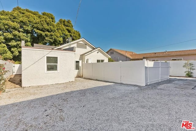 2616 W 73rd Street, Los Angeles, CA 90043 — photo 33 of 51