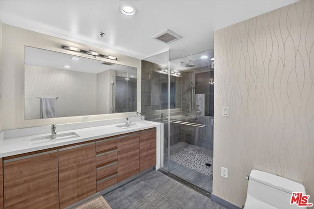 3785 Wilshire Boulevard 1212, Los Angeles, CA 90010 — photo 18 of 38