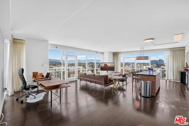 3785 Wilshire Boulevard 1212, Los Angeles, CA 90010 — photo 2 of 38
