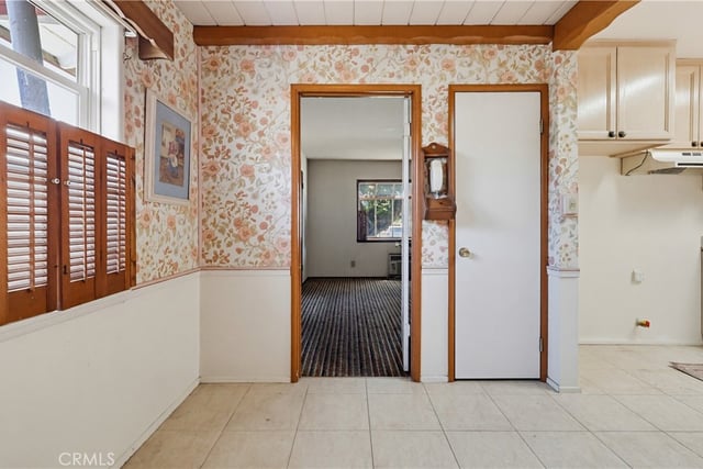 7508 Paso Robles Avenue, Lake Balboa, CA 91406 — photo 25 of 62