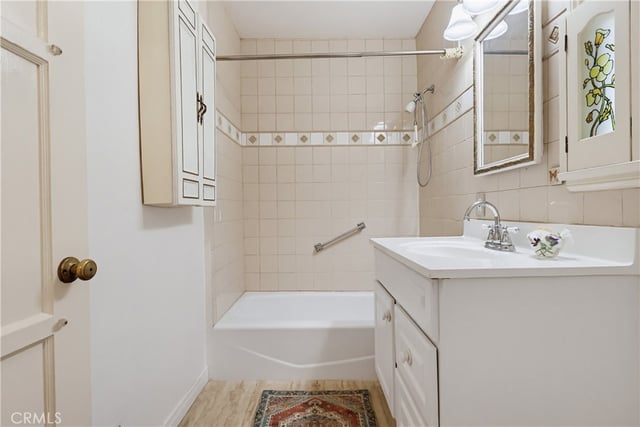 7508 Paso Robles Avenue, Lake Balboa, CA 91406 — photo 32 of 62