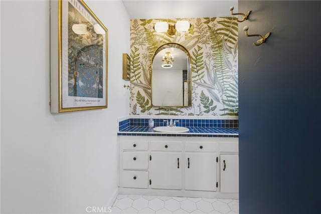 1652 Loma Avenue, Long Beach, CA 90804 — photo 9 of 38