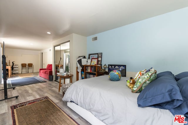 5084 Campo Road, Woodland Hills, CA 91364 — photo 39 of 49