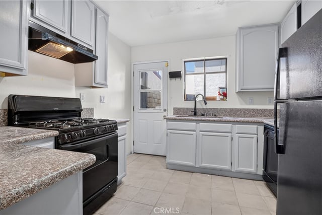 2260 E Avenue Q4 62, Palmdale, CA 93550 — photo 16 of 18