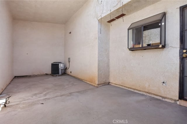 2260 E Avenue Q4 62, Palmdale, CA 93550 — photo 3 of 18